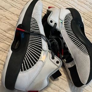 Jordan XXXV Size: 6